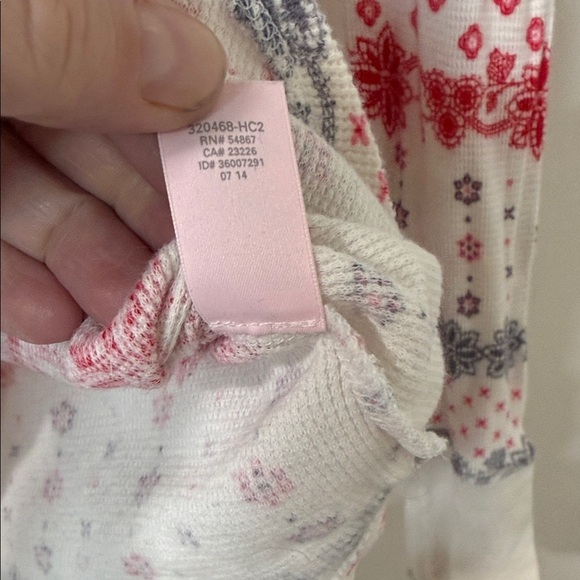 Victoria's Secret Red and Gray Patterned Long Sleeve Top 2014 - Picture 3 of 3